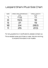 Load image into Gallery viewer, Oceania Gloves Leopard Shark
